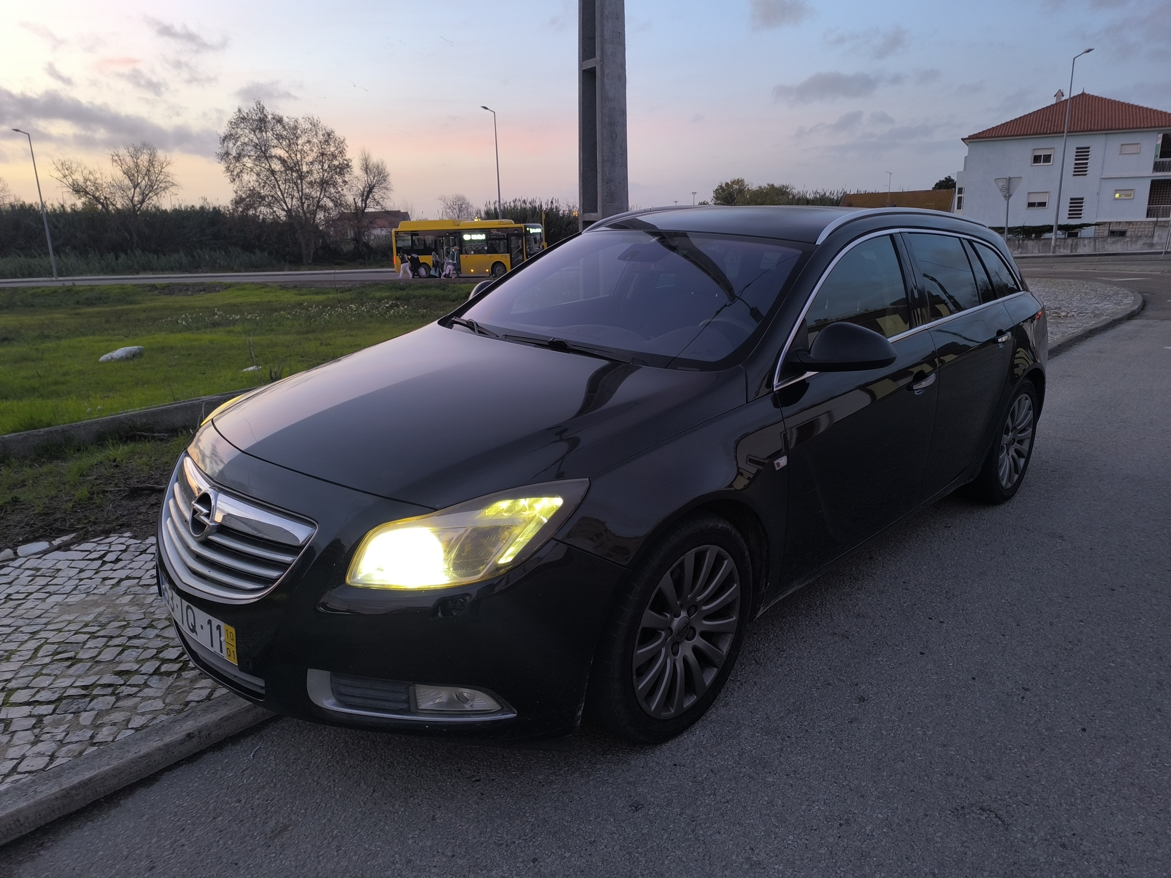 Opel Insignia station wagon - Imagem 1
